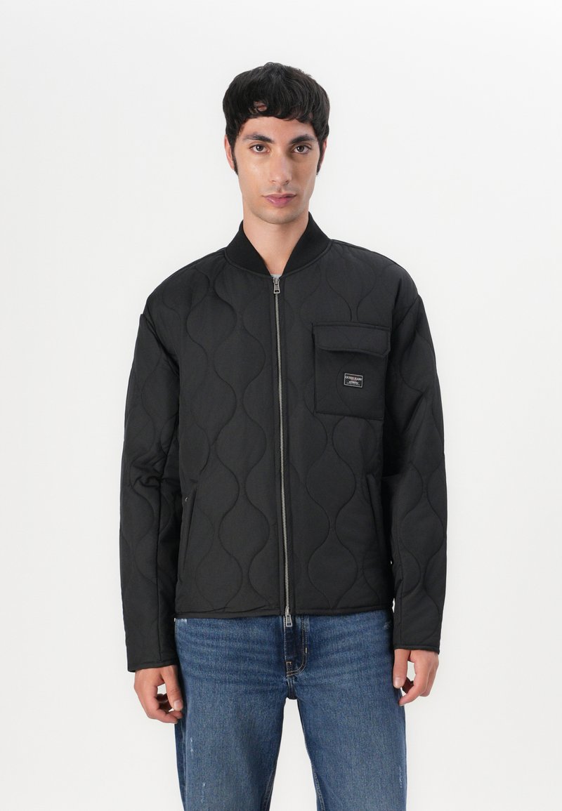 Guess Jeans QUILTED PUFFER JACKET - Light jacket - jet black
