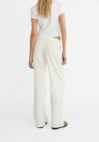 Stradivarius Broek - white