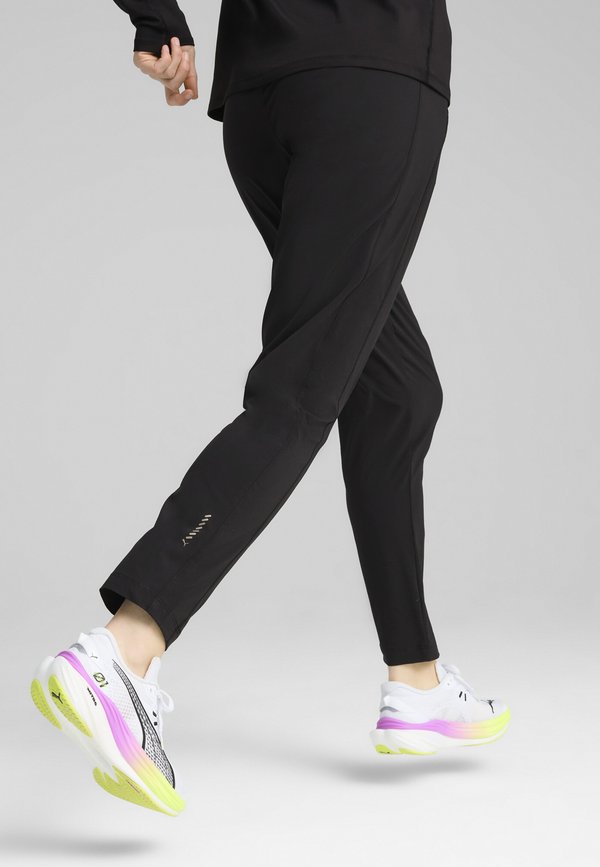 W RUN VELOCITY TAPERED  - Trousers3