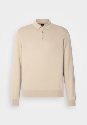 Maglione polo a maniche lunghe beige con colletto, patta con tre bottoni, e polsini e orlo a coste, realizzato in un tessuto morbido e leggero.