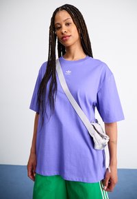 adidas Originals TEE - Pamata T-krekls - blue