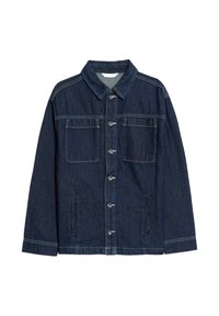 Chaqueta de mezclilla azul oscura con un cuello puntiagudo, cierre de botones, dos bolsillos en el pecho y bolsillos laterales, con costuras blancas contrastantes.