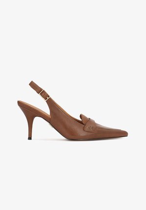 Rudos odos slingback tipo aukštakulniai su aštriu priekiu, vidutinio aukščio stileto kulnu ir dekoratyvine juostele viršuje.