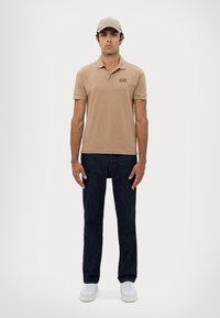 EA7 Emporio Armani TRAIN CORE - Polo marškinėliai - portabella