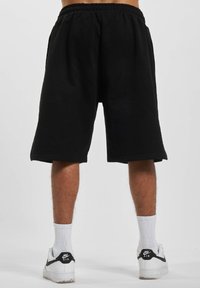 DEF Short - black