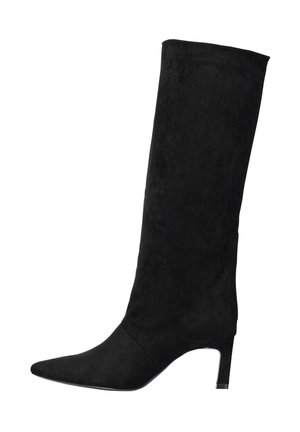 Botte haute noire en daim, avec bout pointu et talon moyen fin, conçue pour la mode féminine.