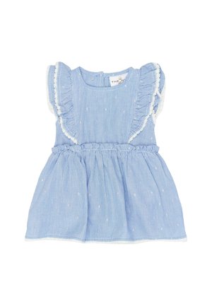 Modrý a biely pruhovaný bezrukávový detský šaty s volánikovými ramenami a jemnou čipkovou ozdobou.