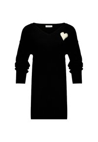 Robe pull noire en tricot avec un décolleté en V, des manches longues et des poignets côtelés. Présente un accent en forme de cœur blanc sur le côté gauche.