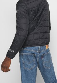Replay Overgangsjakke - black