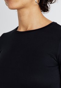 Hollister Co. SEAMLESS CREW  - Majica z dolgimi rokavi - casual black