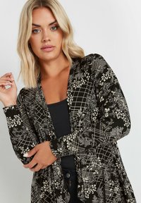 Yours Clothing ABSTRACT FLORAL PRINT WATERFALL - Kofta - black