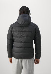 Ellesse VERMENTINO JACKET - Winterjacke - black