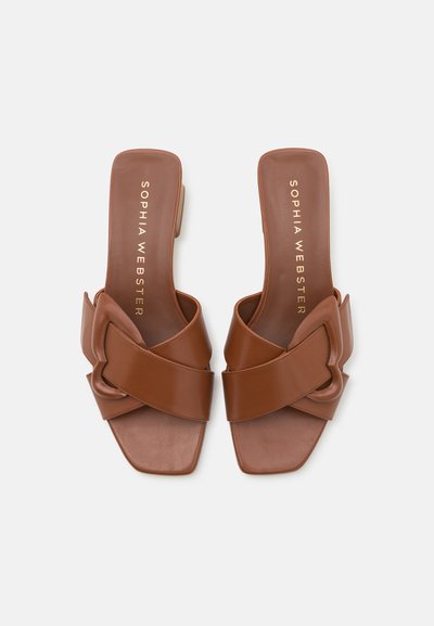 Sophia Webster BLAIR LOW MULE - Mules de tacón - caramello