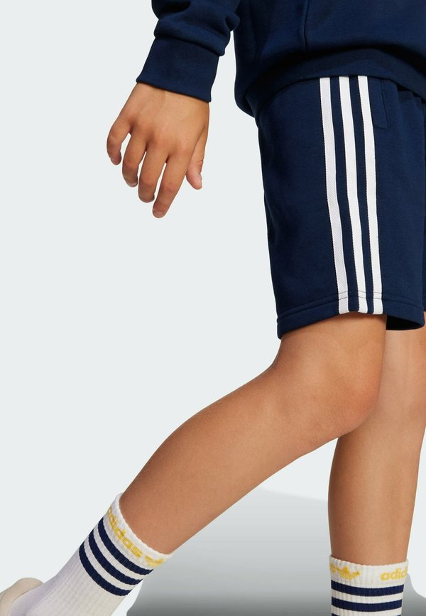 ADICOLOR KIDS - Shorts - night indigo2