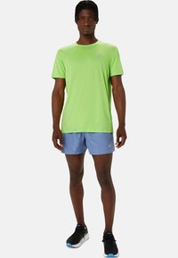 ASICS CORE SHORT - Pantalón corto de deporte - denim blue