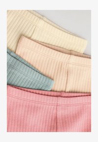 Non selezionato, blue pink