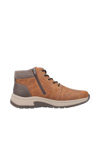 Stivaletti ankle in pelle marrone con colletto in calza grigia testurizzata, zip laterale, allacciatura frontale e suola beige imbottita.