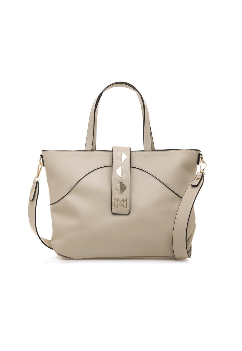 Sac fourre-tout beige en matériau synthétique texturé. Doté de deux poignées supérieures, d'une bandoulière amovible et d'un accent en matériel décoratif.