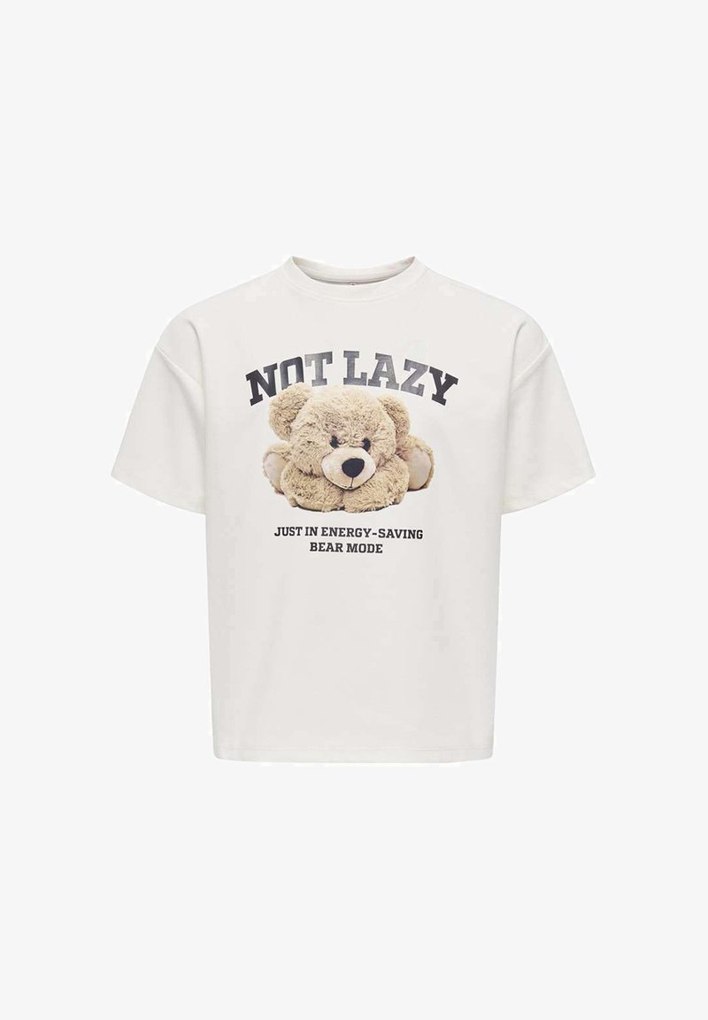 Witte katoenen t-shirt met een afbeelding van een teddybeer en de tekst "NIET LAZIG" erboven, en "GEWOON IN ENERGIEZUINIGE BEER-MODUS" eronder. Korte mouwen.