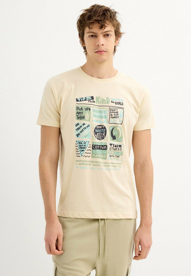 INSIDE Camiseta estampada - beige