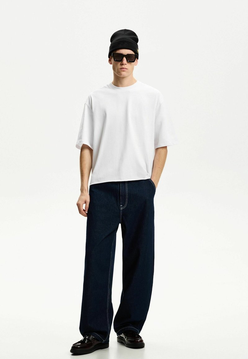 Bershka - Osnovna majica kratkih rukava - white, Povećaj