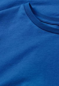 hessnatur REGULAR  - T-shirt basic - blau