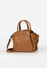 Tasche aus beige Leder mit strukturiertem Design, doppelten Griffen und einem abnehmbaren Schulterriemen. Hat Nähte und eine glatte Textur.