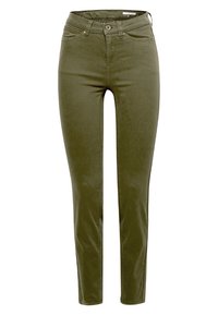 Jean slim fit vert olive pour femme avec poches avant, passants de ceinture, bouton et fermeture éclair, présenté sur fond blanc.