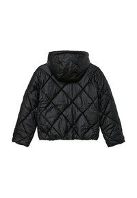 Zwarte gewatteerde pufferjas met een capuchon, met een cropped ontwerp en een ruitpatroon in de stiksel. Gladde, glanzende textuur.