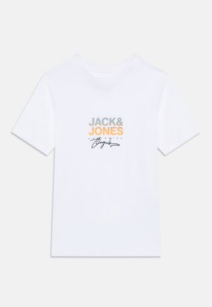 Balta kokvilnas T-krekls ar "JACK & JONES" pelēkā un oranžā krāsā, ar "WORLDWIDE" zem tā un parakstu stila grafiku. Īsas piedurknes.