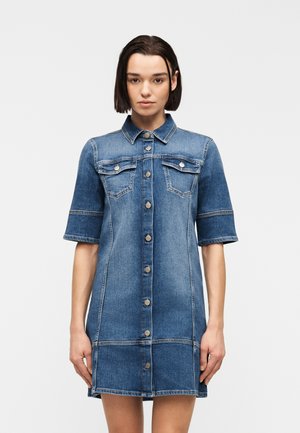 ONLKATERINA - Denimkjoler - medium blue denim