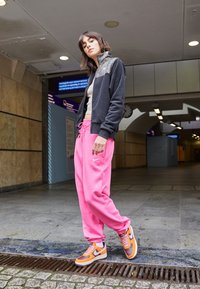 Nike Sportswear W PHNX FLC HR OS - Calças de fato de treino - pinksicle/sail