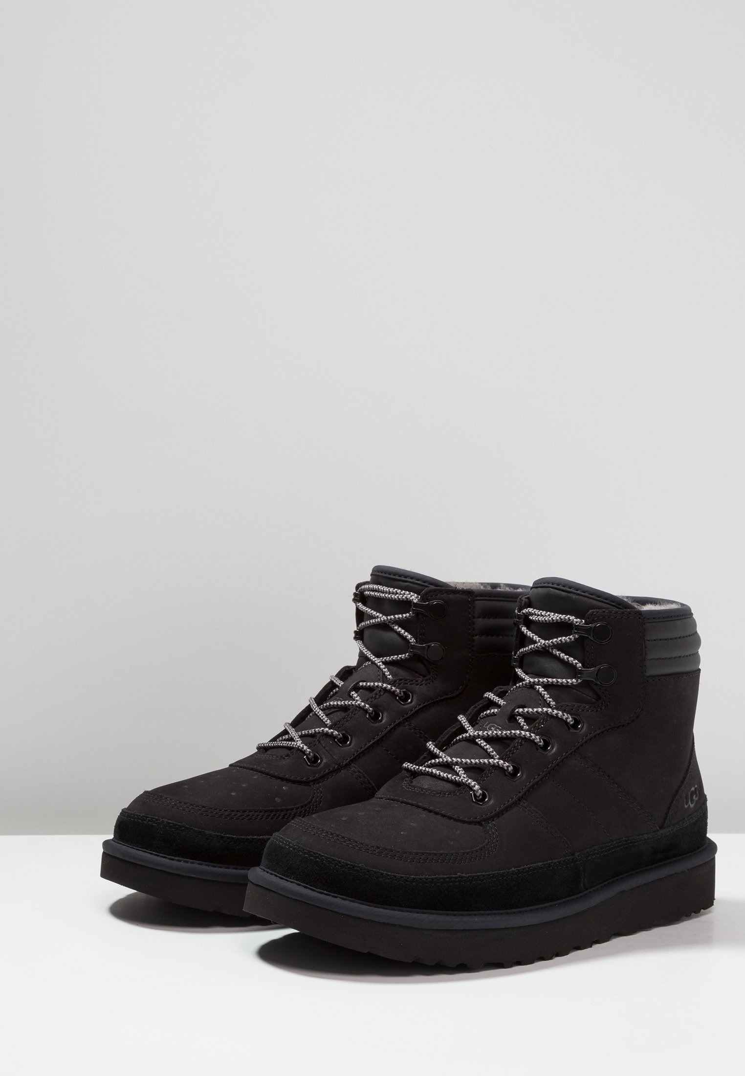 ugg highland sport classic boot