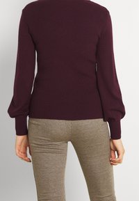 VILA Stickad tröja - bordeaux