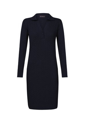 Robe tricotée bleu marine à manches longues, avec un col et une fermeture à boutons, présentant un motif de torsade texturé sur l'ensemble.