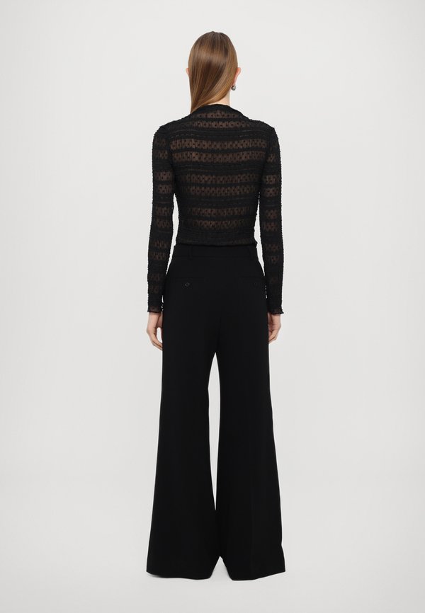 EXCLUSIVE MIRELLA - Blouse3