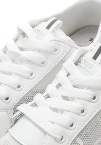 Crosby Sneakers basse - white