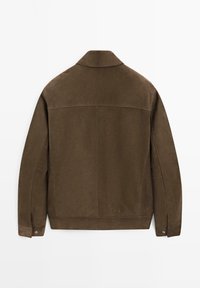 Braune Wildlederjacke mit Kragen, langen Ärmeln und geradem Schnitt. Verfügt über Nähte entlang der Schultern und geknöpfte Manschetten.