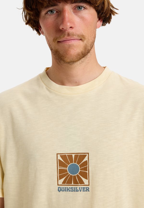 BLOOMY - SHORT SLEEVE SCREEN  - Print T-shirt - yee3