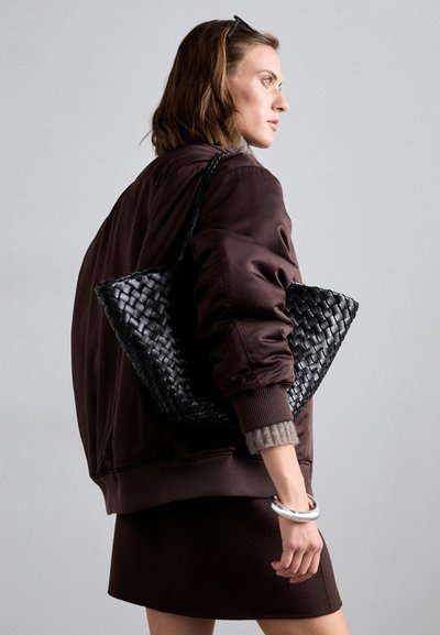 DRAGON DIFFUSION EGOLA - Bolso shopping - black