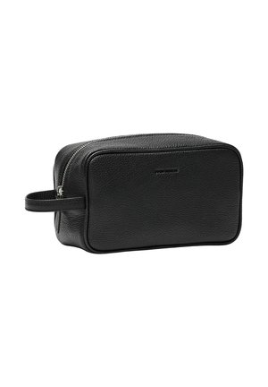Sort læder kosmetikpose med en struktureret overflade, rektangulær form og lynlås. Har et sidelukke for nem transport.