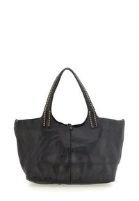 Borsa a tracolla nera in pelle con doppi manici decorata con borchie dorate, superficie leggermente testurizzata e una piccola chiusura a bottone al centro superiore.
