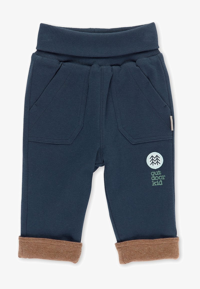 Pantalon pour tout-petits bleu marine avec taille élastique, deux poches avant, revers marron pliés et logo "outdoor kid" sur la jambe droite.