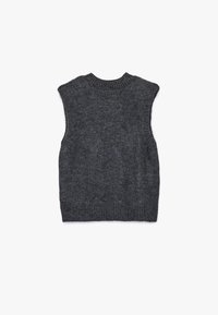 Pull gris sans manches avec un col rond côtelé et un design en tricot texturé. Fini avec un ourlet côtelé et un matériau doux et chaud.