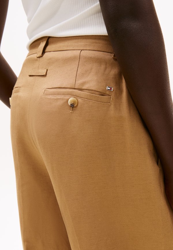 WIDE LEG PANTS - Trousers - safari3