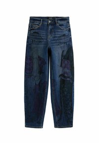 Jeans en denim bleu foncé arborant un imprimé graphique unique d'habillement traditionnel sur les côtés. Design classique à cinq poches avec une coupe droite.