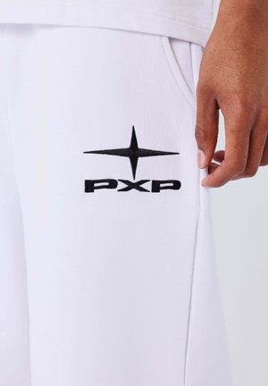 Project X Paris, SHORT ESSENTIALS - Pantalones deportivos - blanc