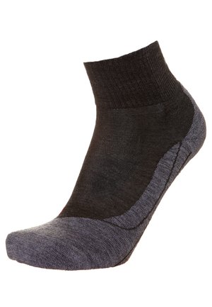Calzini neri alla caviglia con punta e tallone grigi, texture lavorata a maglia, supporto arco rinforzato e bordo superiore liscio.