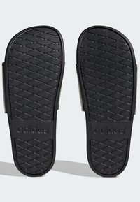 adidas Sportswear ADILETTE COMFORT - Ciabatte da mare - off white core black core black