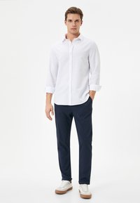 Koton SLIM FIT - Hemd - white